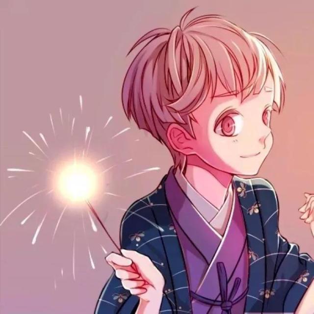 动漫情头：别的小朋友都有小熊抱就我没有因为你是猪