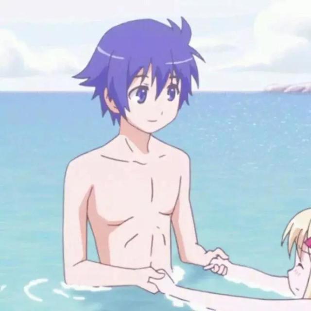 动漫情头：别的小朋友都有小熊抱就我没有因为你是猪