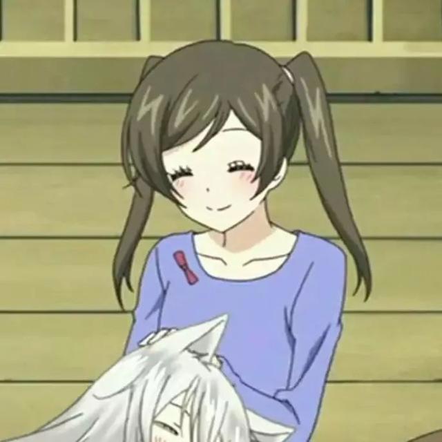 图集：元气少女奈奈生和巴卫的情侣头像！