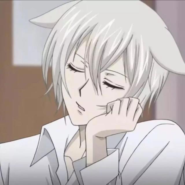 图集：元气少女奈奈生和巴卫的情侣头像！