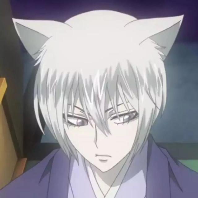 图集：元气少女奈奈生和巴卫的情侣头像！