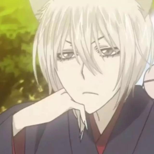 图集：元气少女奈奈生和巴卫的情侣头像！