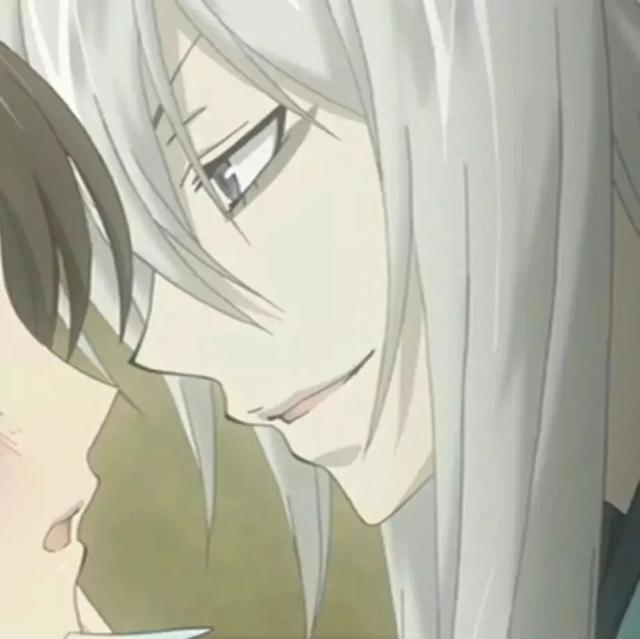 图集：元气少女奈奈生和巴卫的情侣头像！