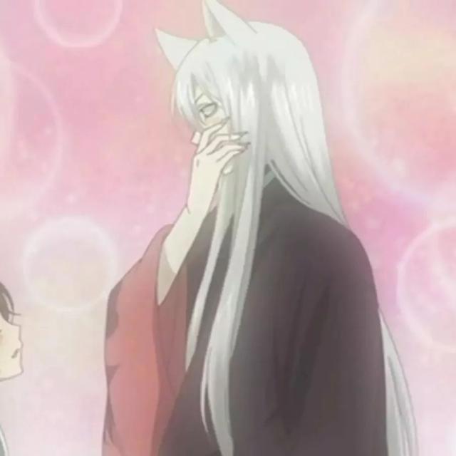 图集：元气少女奈奈生和巴卫的情侣头像！