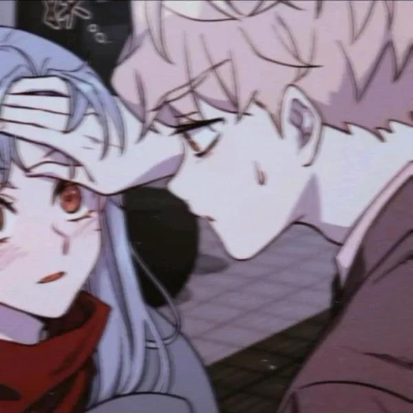 超个性动漫情头：他风尘仆仆走向我，胜过所有遥远的温柔