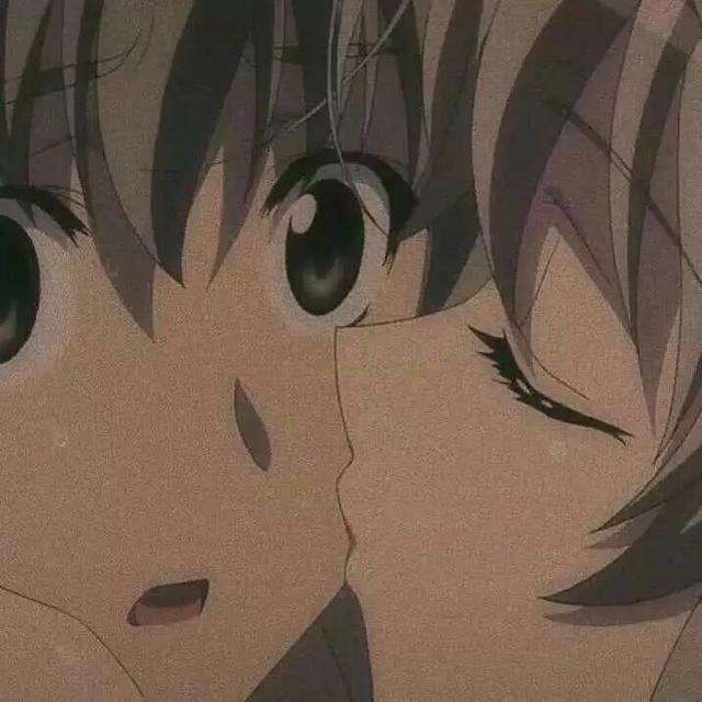 动漫情头：海豚有海风筝有线而你有我