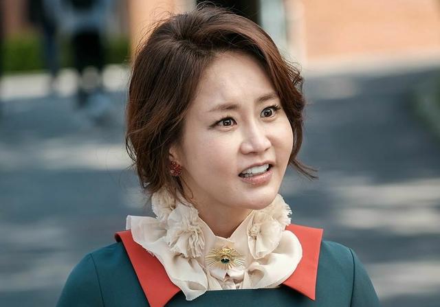 一个有“心机”人，越会“装老实”，身上往往有4种表现