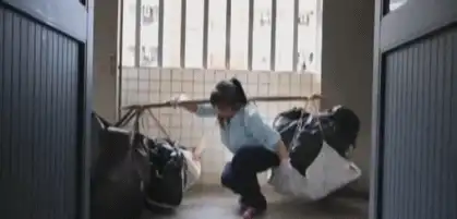 中学生“黑板报”火了，老师看后舍不得擦掉，灵魂画手！