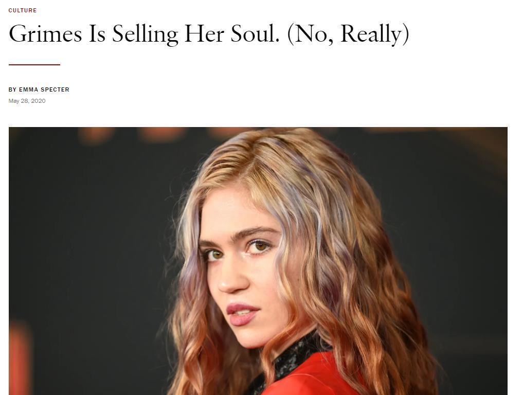 马斯克女友分手后纽约街头读马克思，嘲讽资本家前男友？