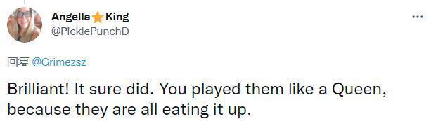 马斯克女友分手后纽约街头读马克思，嘲讽资本家前男友？