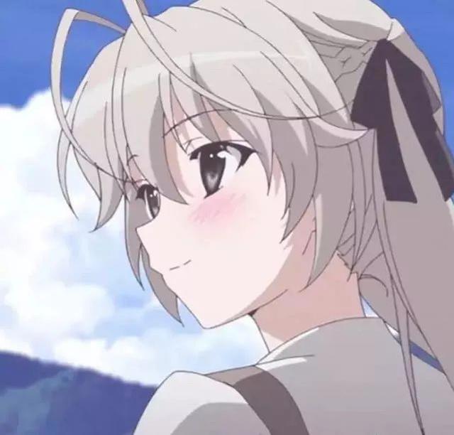 动漫情侣头像：其实也有那么几个瞬间我以为你喜欢我