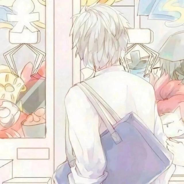 更新波动漫情头哦，总会出现一个人，让你感觉人间值得