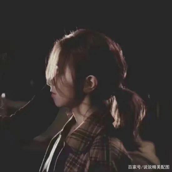 动漫唯美情头，你掀起山河奔向我，踏尽星粒来访我