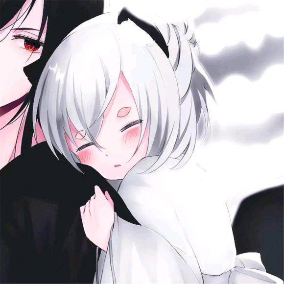 「动漫情头」“月色与雪色之中你是第三种绝色”