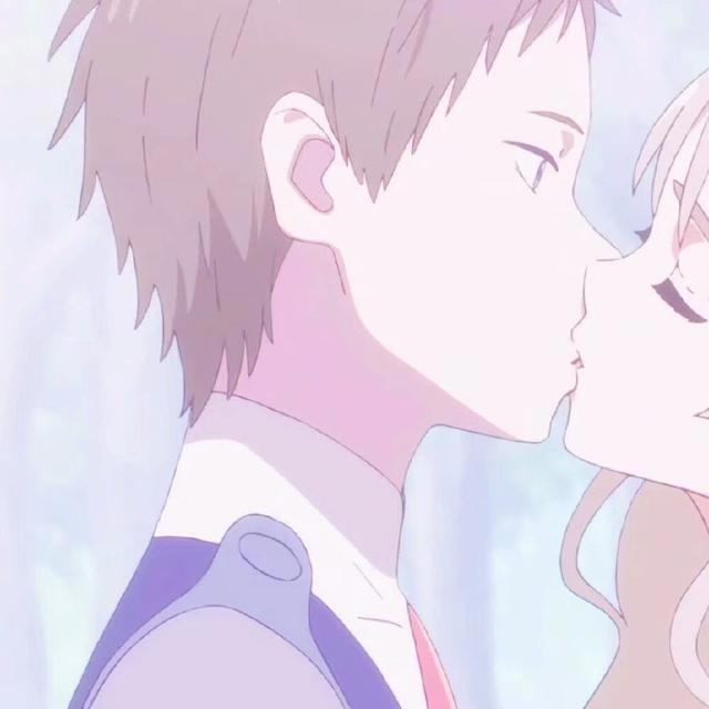 动漫情头：等等，好像有什么东西混进来了？