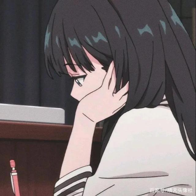 动漫微丧女生头像，别给自己太多包袱，做你自己