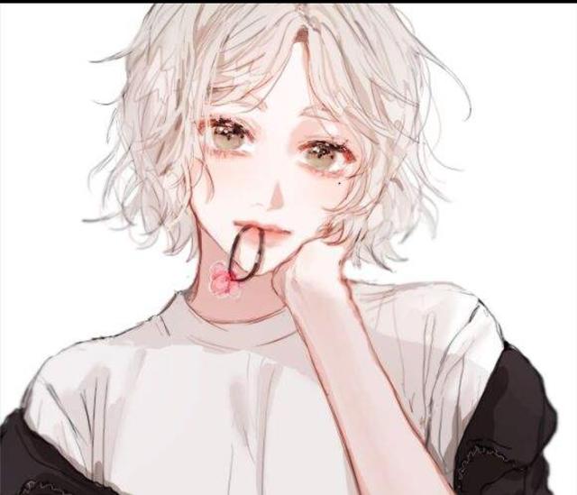 动漫女生头像：半途而废不好，所以我建议你喜欢我到老