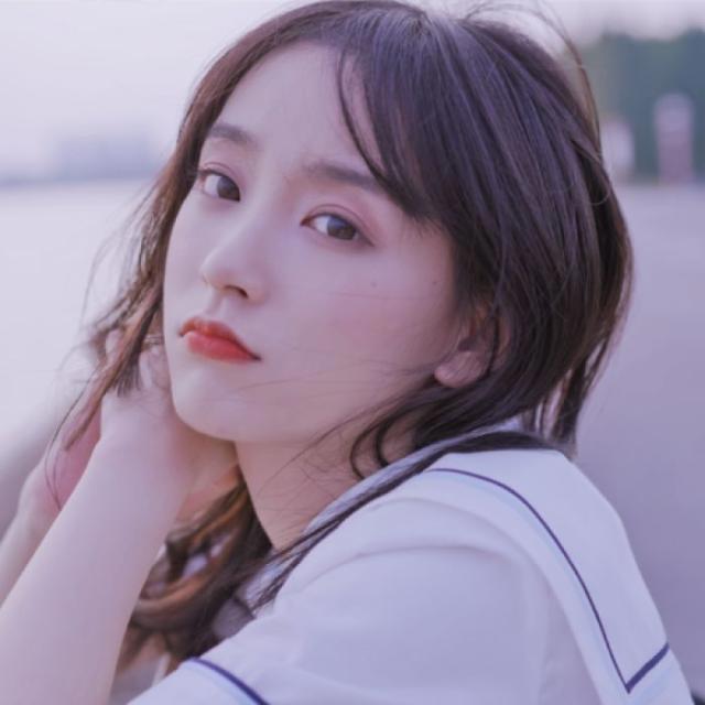 周六｜单纯：白色系女生头像