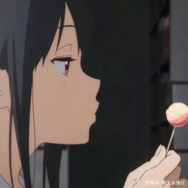 动漫女生头像，面对热爱要不遗余力地喜欢