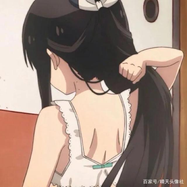 动漫女生头像，面对热爱要不遗余力地喜欢