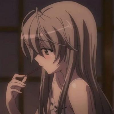 微丧动漫女生头像:很遗憾吧,那么喜欢最后连一张合影都没有