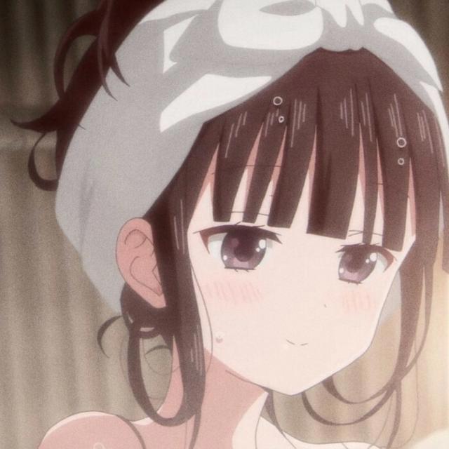 动漫女生头像丨我仍会被爱所救赎在迎光处绽放