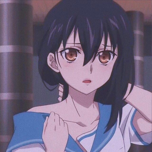 动漫女生头像丨在夏天，世界触手可及，人也亲密直接