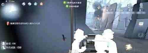 第五人格中的恐怖皮肤bug，调香师被入殓师夺走了半张脸