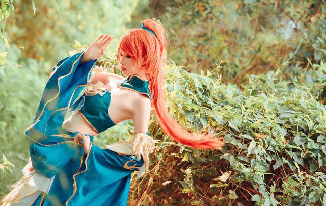 妖神记肖凝儿COS：圣灵学院女神