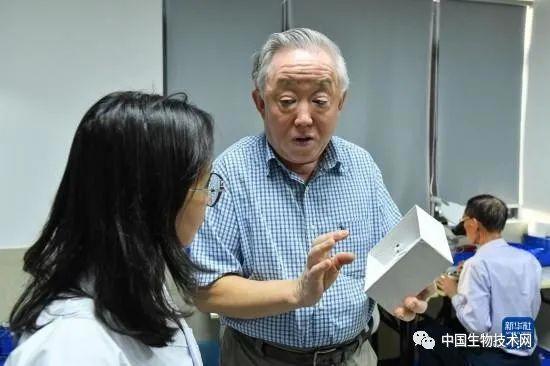 广东科研团队在城市湿地发现一个稀有昆虫新物种