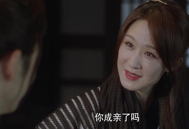 柳二龙战斗1次，就要换1次衣服，小刚全程观看没眨眼，抱得美人归