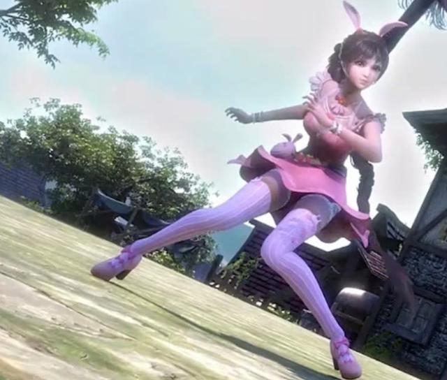 《斗罗大陆》出现放送事故？柳二龙胸前穿模“意外走光”引发热议