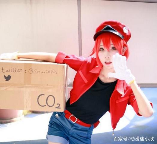 次元壁破碎,这个萌妹子的cosplay,分分钟让人觉得置身二次元!
