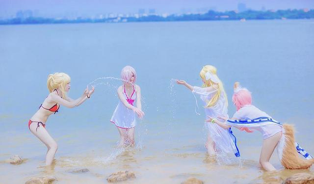 最美二次元COS，FGO沙滩秀，萝莉御姐眼镜娘，超多女神你心动没？