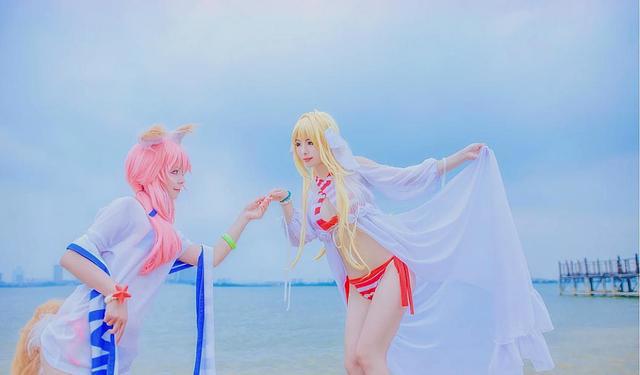 最美二次元COS，FGO沙滩秀，萝莉御姐眼镜娘，超多女神你心动没？