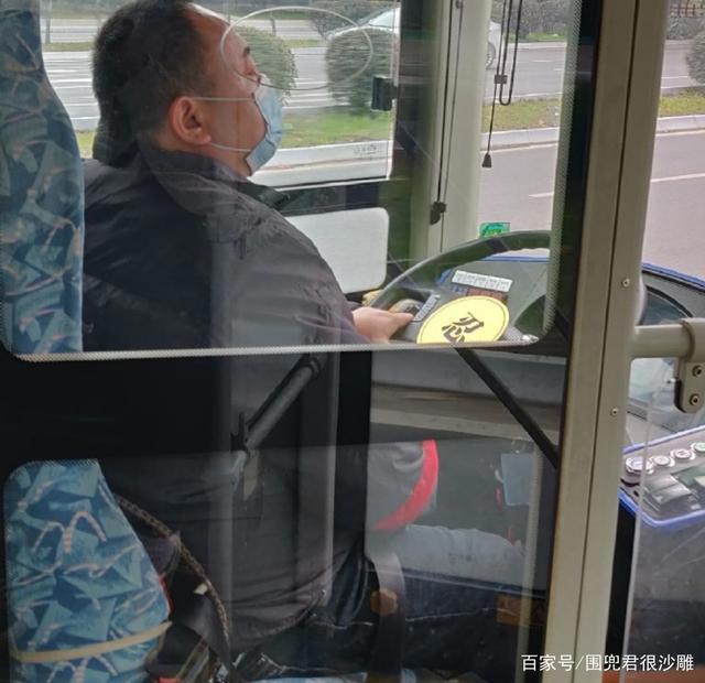 原神？2077？我直接充了永久的P站会员！