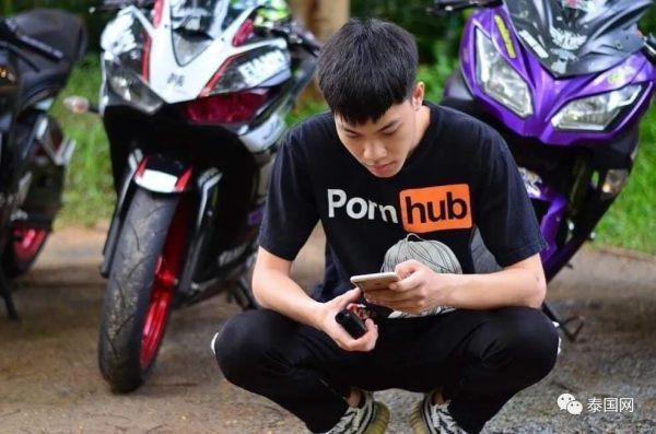 泰国突然封杀“P站”捅了马蜂窝！年轻人上街抗议