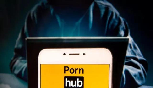 P站前员工爆料：每天看1200部A片已崩溃，站内违规黑幕惊人