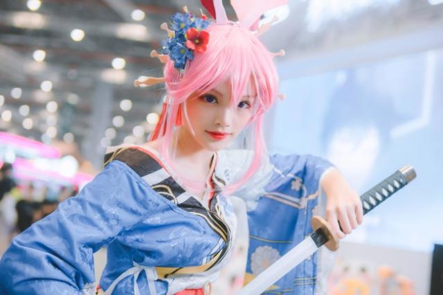 崩坏3:八重樱cos,两种风格任你挑,网友们的选择出人意料