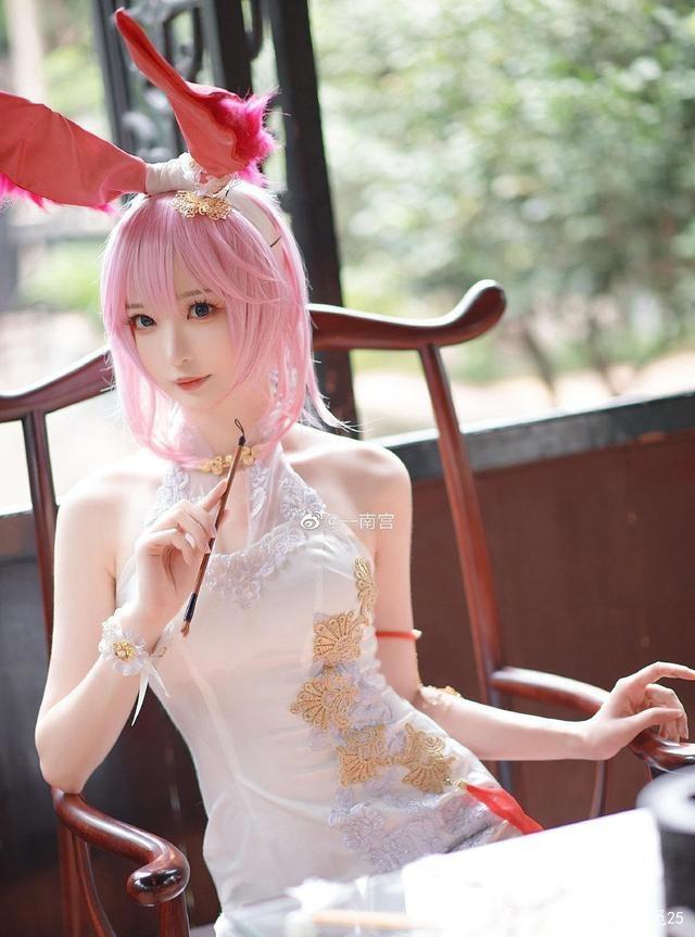太美了，折叠八重樱cos