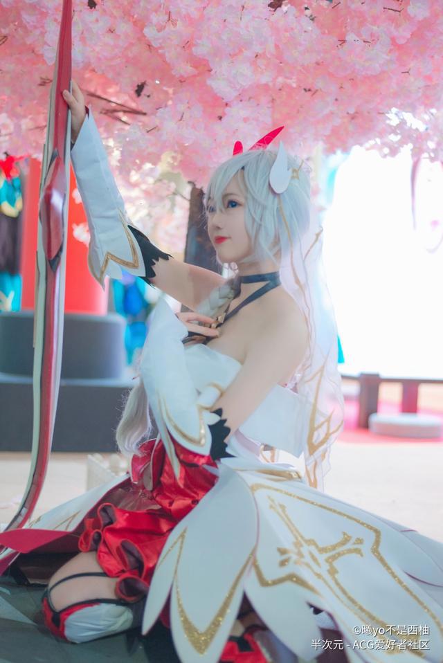 「崩坏3」cos，赶快来围观吧！网友：这个八重樱太美了