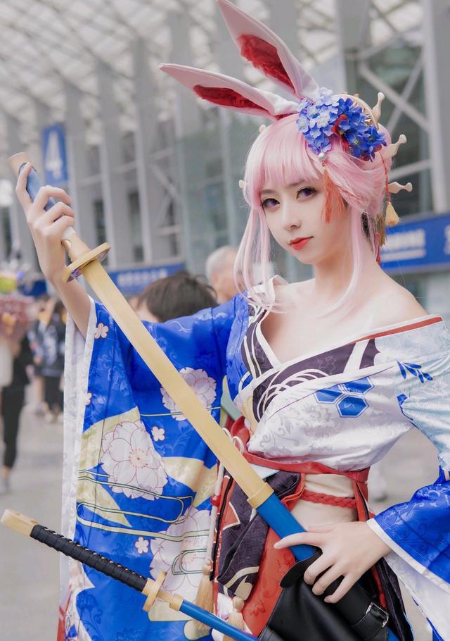 原作：崩坏3角色：杏花舞伎八重樱