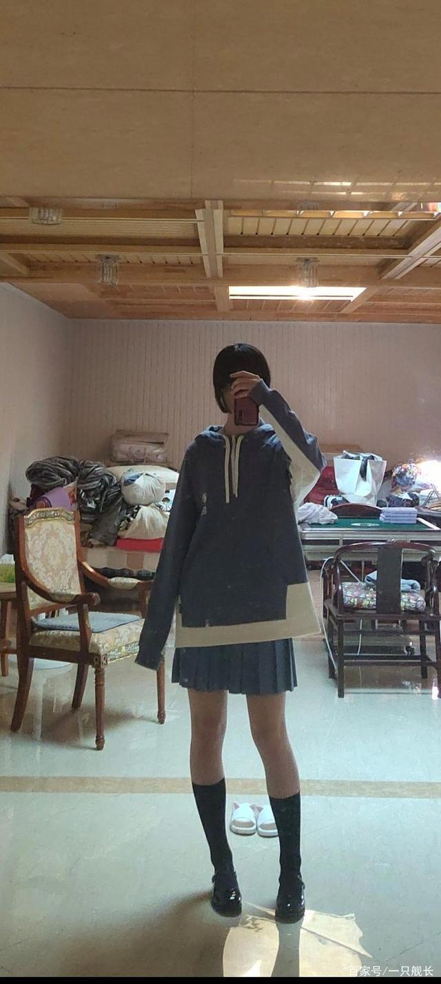 《崩坏3》：穿上这件衣服后，布洛妮娅便“寄生”在了你的身上！