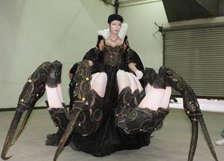 国漫女神遇上cosplay,美杜莎“神还原”,比比东成颜值垫底