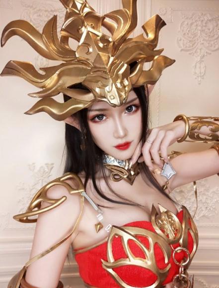 斗破：最接近动漫原型？腐团儿COS版美杜莎亮相！第四季仍会登场