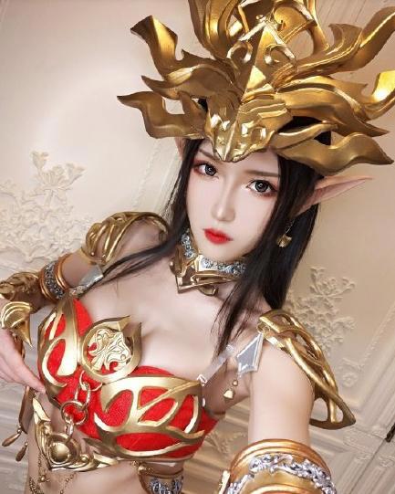 斗破苍穹:腐团儿COS美杜莎女王,颜值与气质并存,堪称巅峰之作