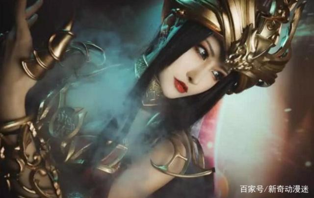 斗破苍穹蛇王美杜莎，还原度最高的cos，网友：给真人版留点面子