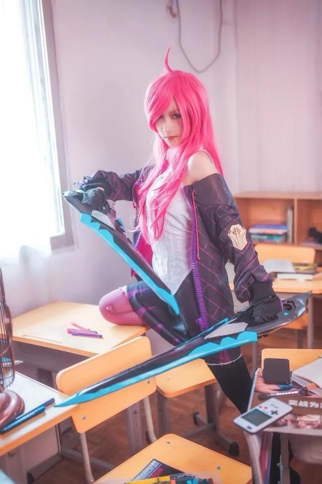 COS美图:英雄联盟——卡特琳娜,御姐型刺客怕了吗?