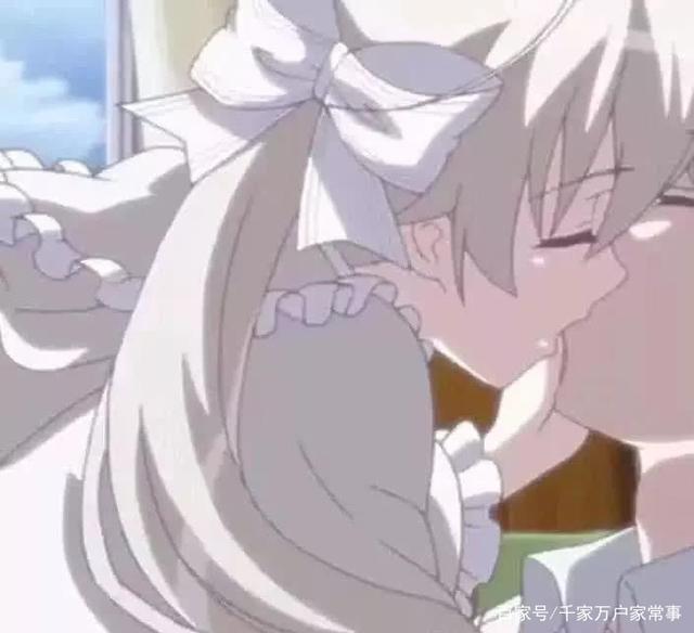 最近火了“官宣”情侣头像，鸣人雏田CP撒糖，大号小号抢着用！