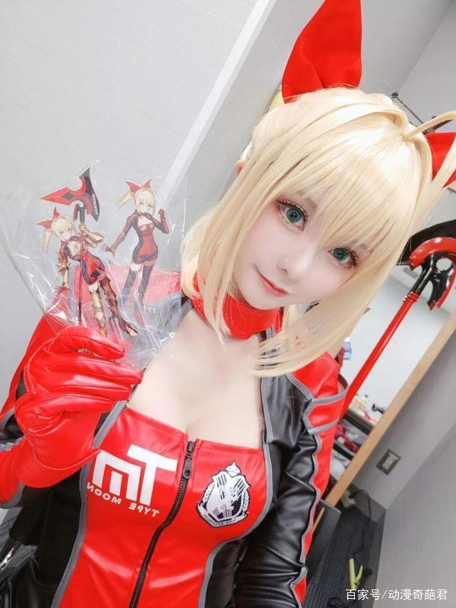 鬼灭之刃至今最神还原的CosPlay蝴蝶忍，看到真人瞬间沦陷了！
